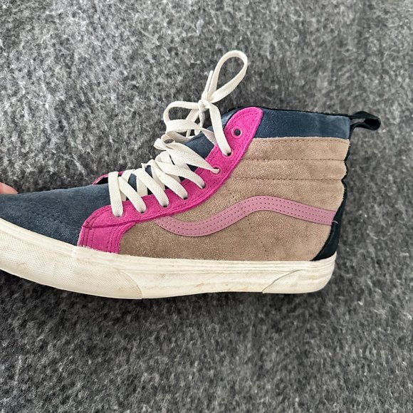 Limited Edition VANS - SK8-HI RECONSTRUCT SHOE - Picture 2 of 11